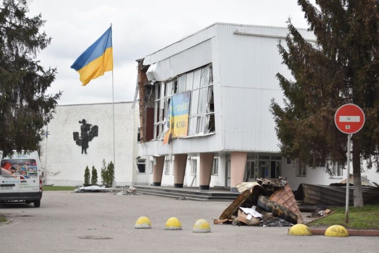 Russische Angriffe fordern Tote in Ukraine.