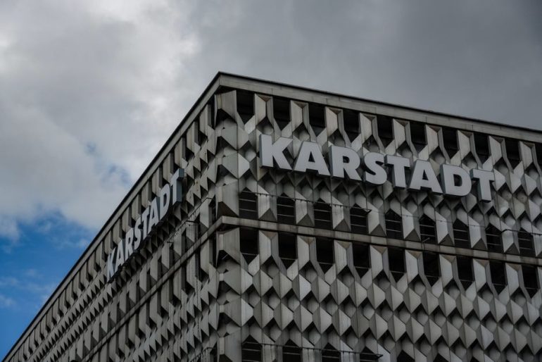 Neue Pläne für Karstadt-Gebäude in Harburg vorgestellt.