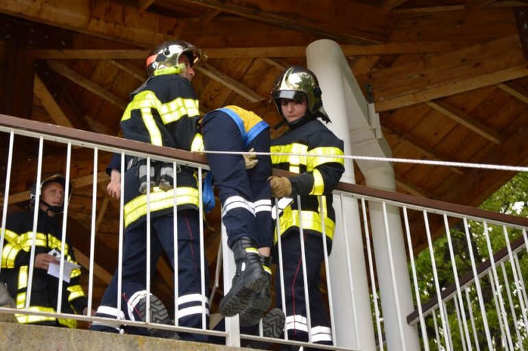 Schutz vor Extremwetter: Großübung in Altona