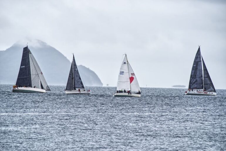 Boris Herrmanns Malizia 4 zeigt Stärke im Ocean Race Atlantic.