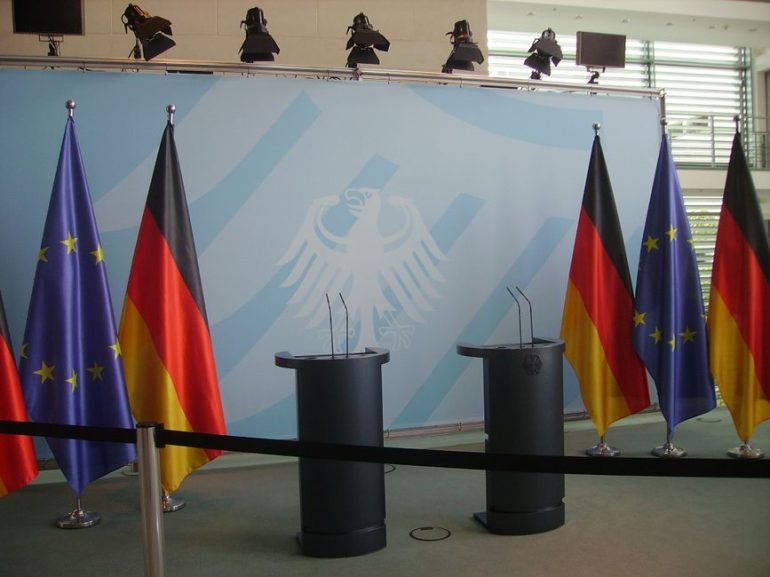 Scheidender Marine-Chef fordert Flotten-Neuausrichtung.