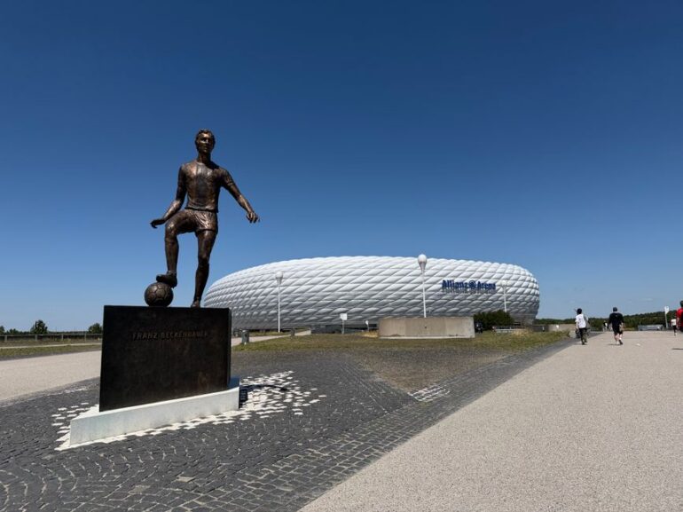 AfD-Funktionäre zeigen offenen Rassismus gegen Nationalspieler.